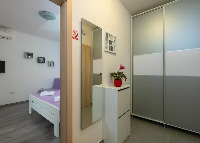 Greta & Ivona Apartment Pula