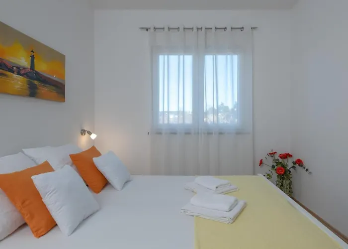 Apartment Greta & Ivona Pula