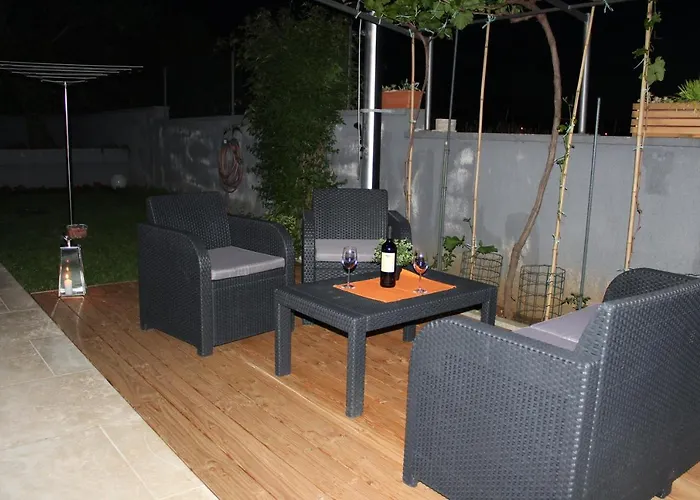 Greta & Ivona דירה